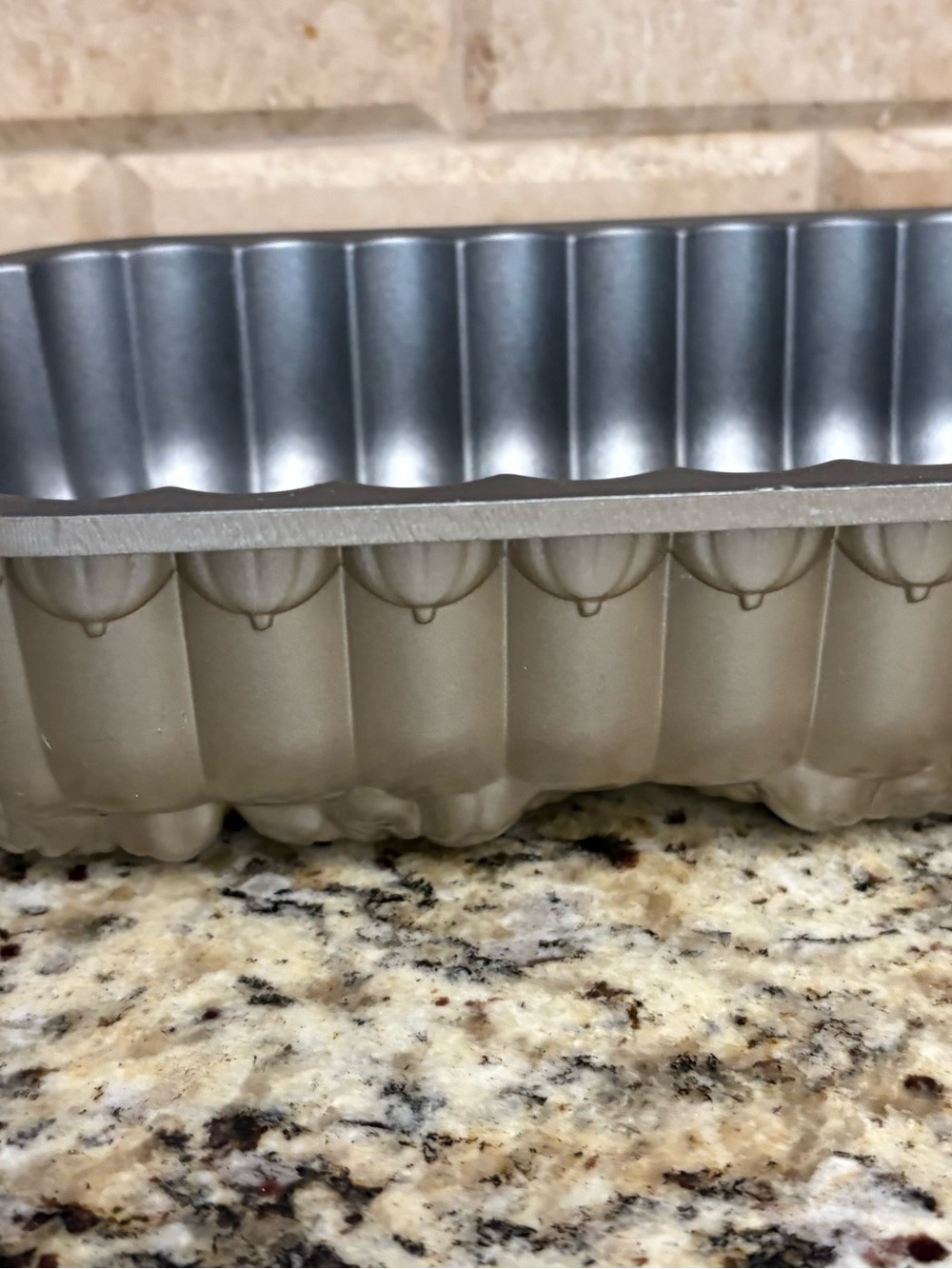 Non-Branded Silver Fluted Metallic Tart Pan